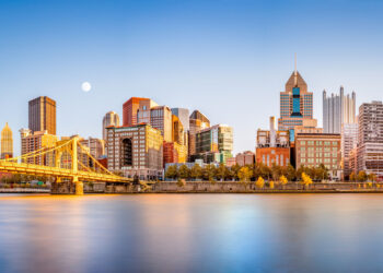scenic skyline view - enjoy romantic moments in pittsburgh's downtown