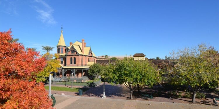 Places To Visit In Phoenix_Heritage square
