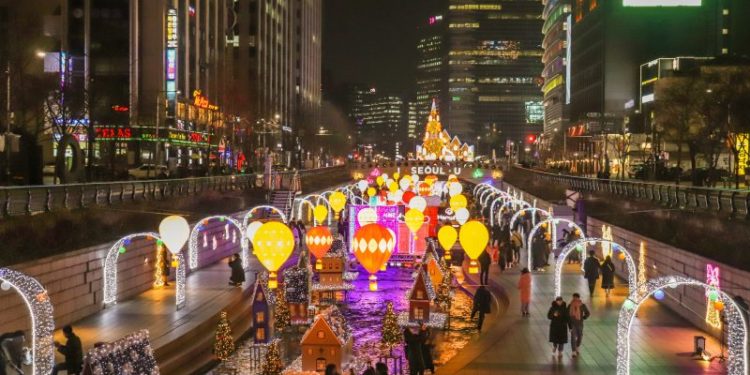 Places To Visit In Seoul_Cheonggyecheon