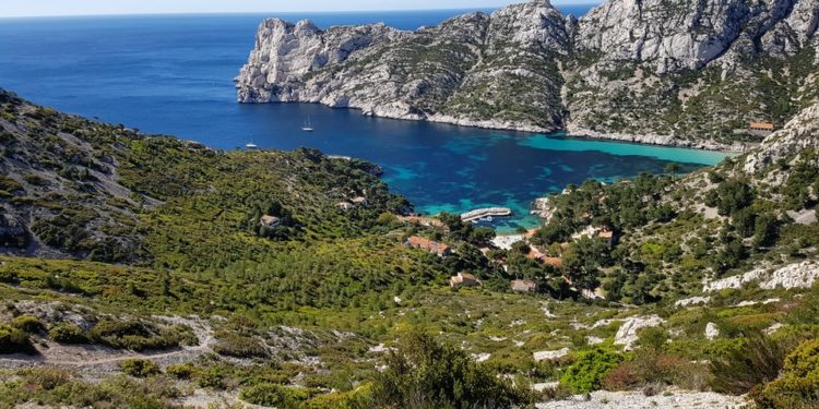 What to do in Marseille_Calanques
