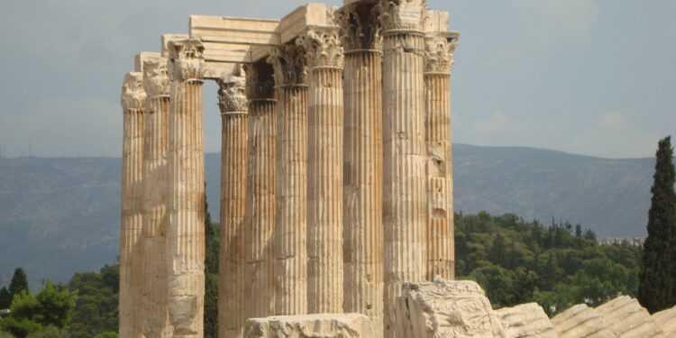 what to do in Athens_temple-olympian-zeus