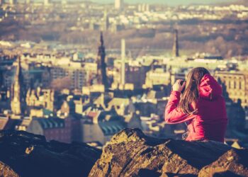 Explore Where to stay in Edinburgh on a budget