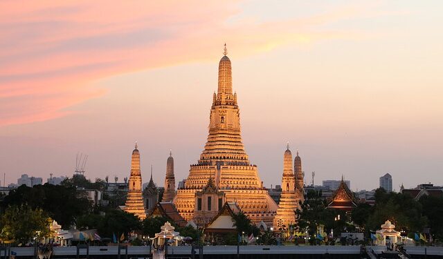 Places to visit in your twenties_Bangkok