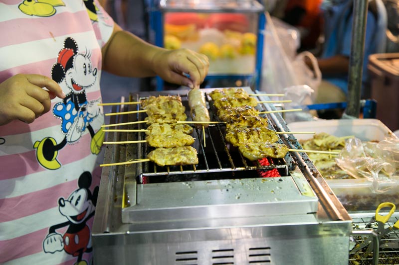 what to do in bangkok_street food