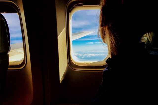 tips for staying healthy while travelling by plane