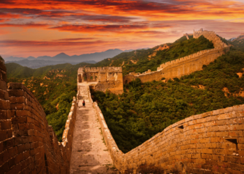 Best Historical and Architectural Sights in Asia - Great wall of China