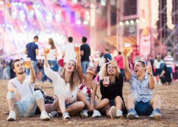 Group of Friends Enjoying Europe's Music Festivals (Source: Canva)