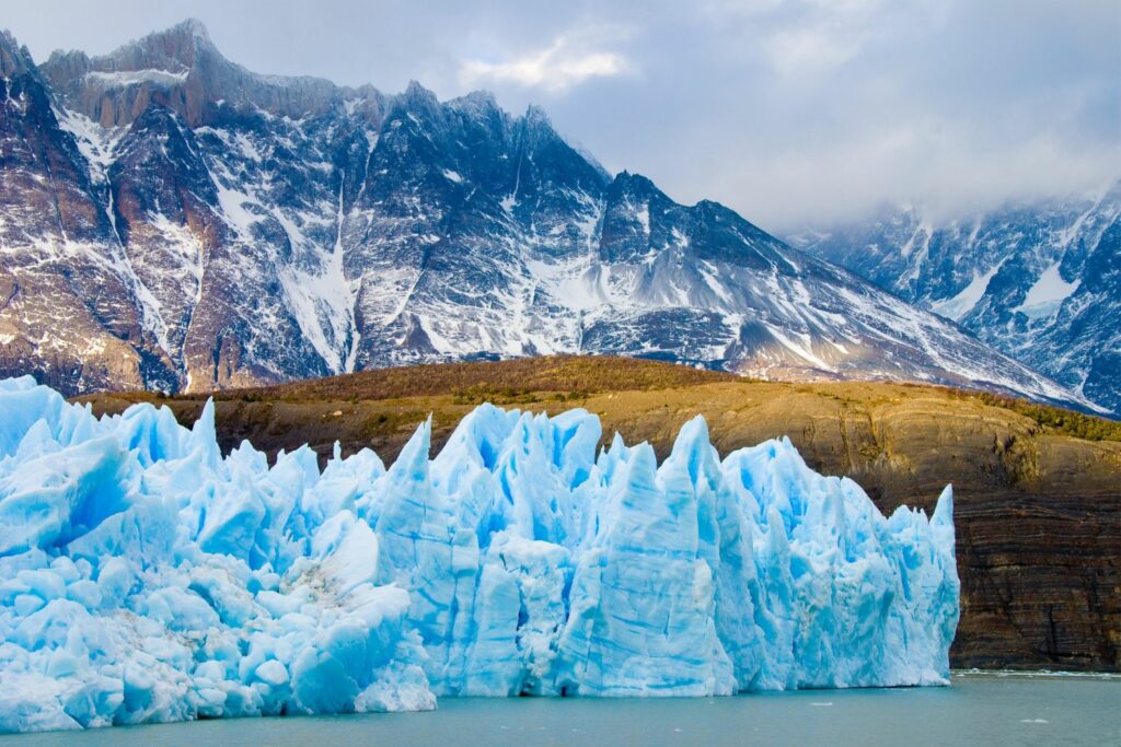Andes Photography Tour: Glaciers And Mountain In Patagonia (Source: Canva)