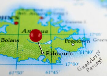 map pinned to fallmouth - best beaches in fallmouth