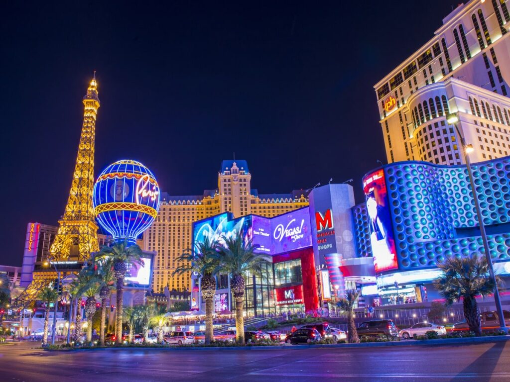las vegas strip - Romantic Things to Do in Las Vegas