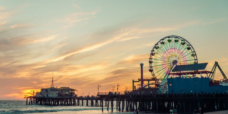 Santa Monica pier at sunset - Romantic Things to Do in Los Angeles