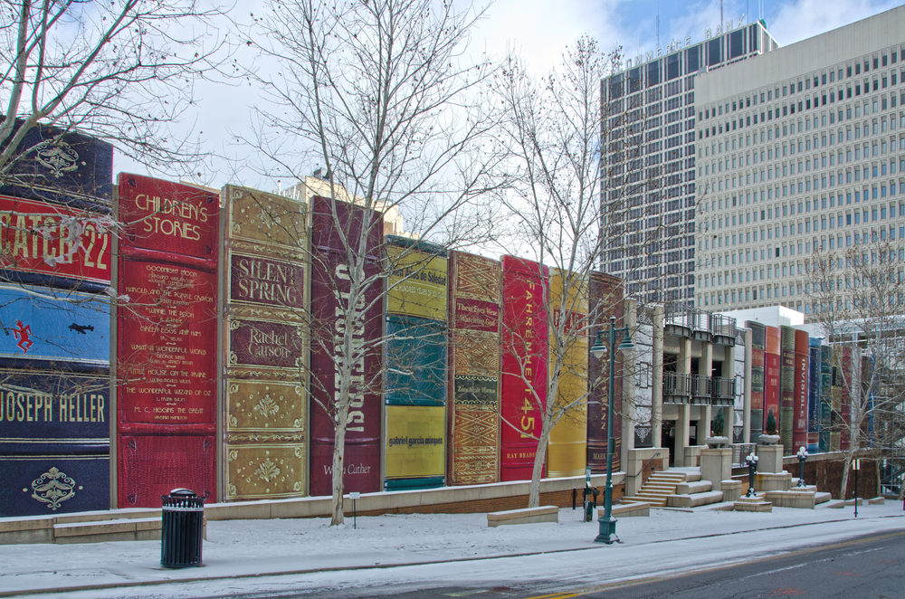 The Kansas City Public Library parking garage is camouflaged as a bookshelf.