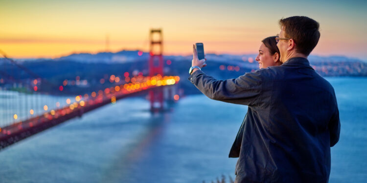 things to do as a couple in san francisco at golden gate bridge during sunrise